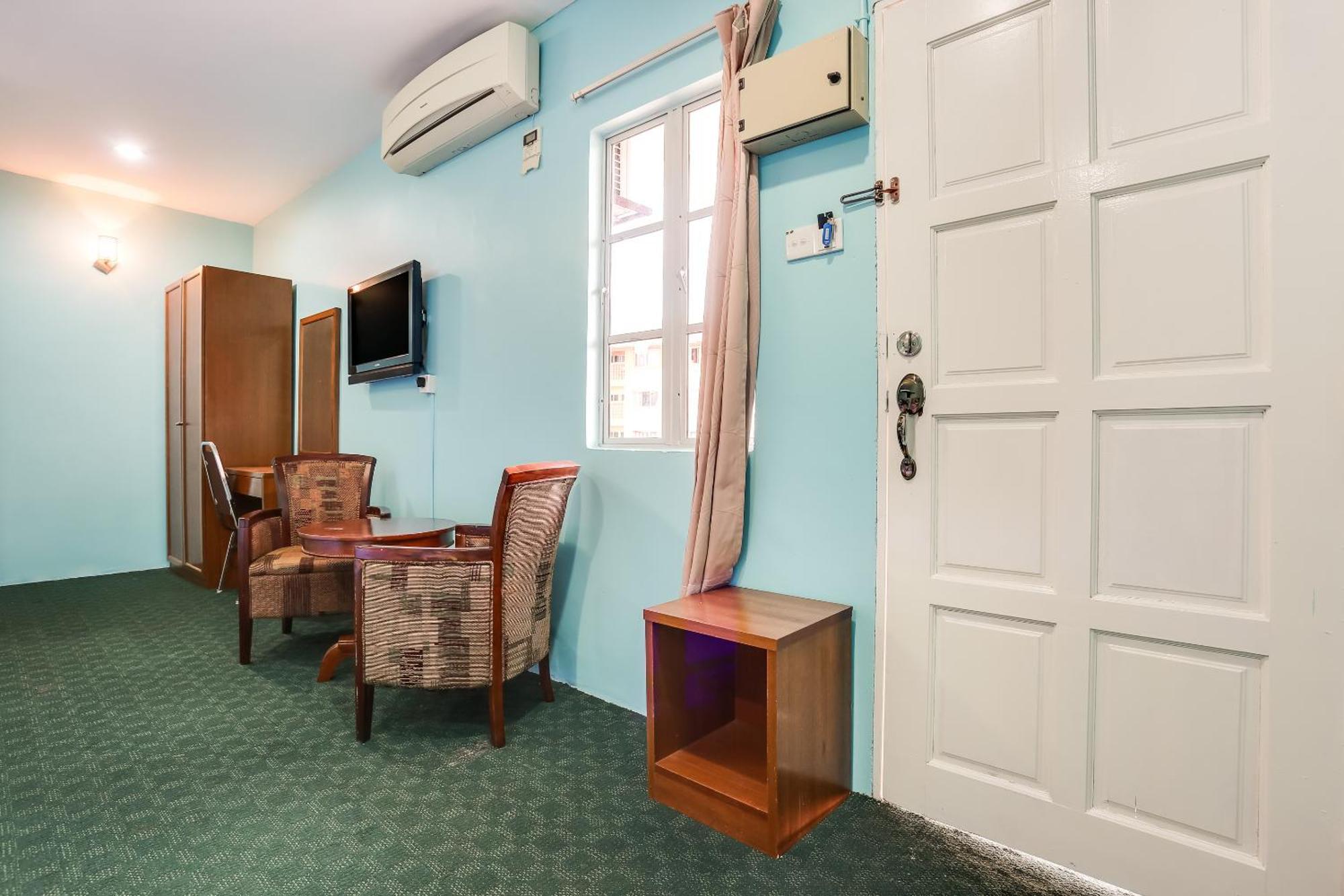 Oyo 44094 Bangi Lanai Hotel Eksteriør bilde
