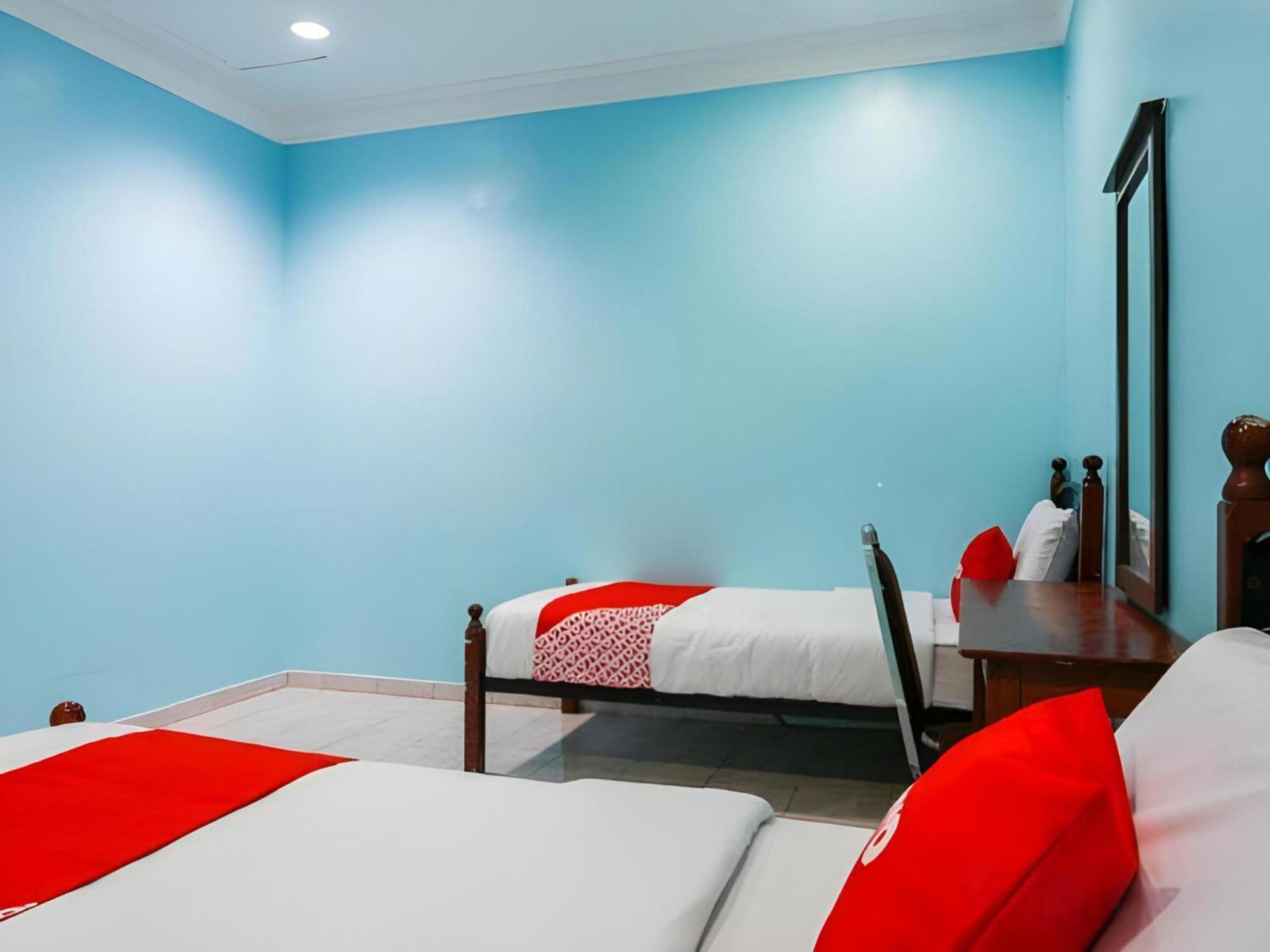 Oyo 44094 Bangi Lanai Hotel Eksteriør bilde